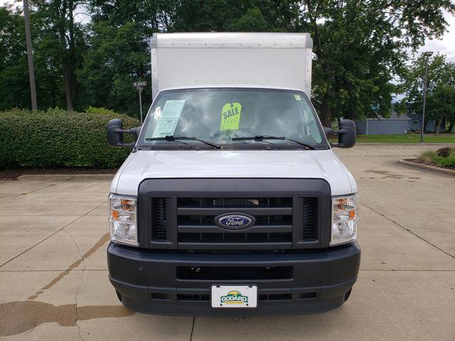 Used 2022 Ford E-350 and Econoline 350 Super Duty w/ Power Windows & Locks Group image 3