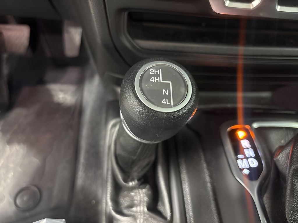 Used 2020 Jeep Wrangler Sport AWD/4WD image 16