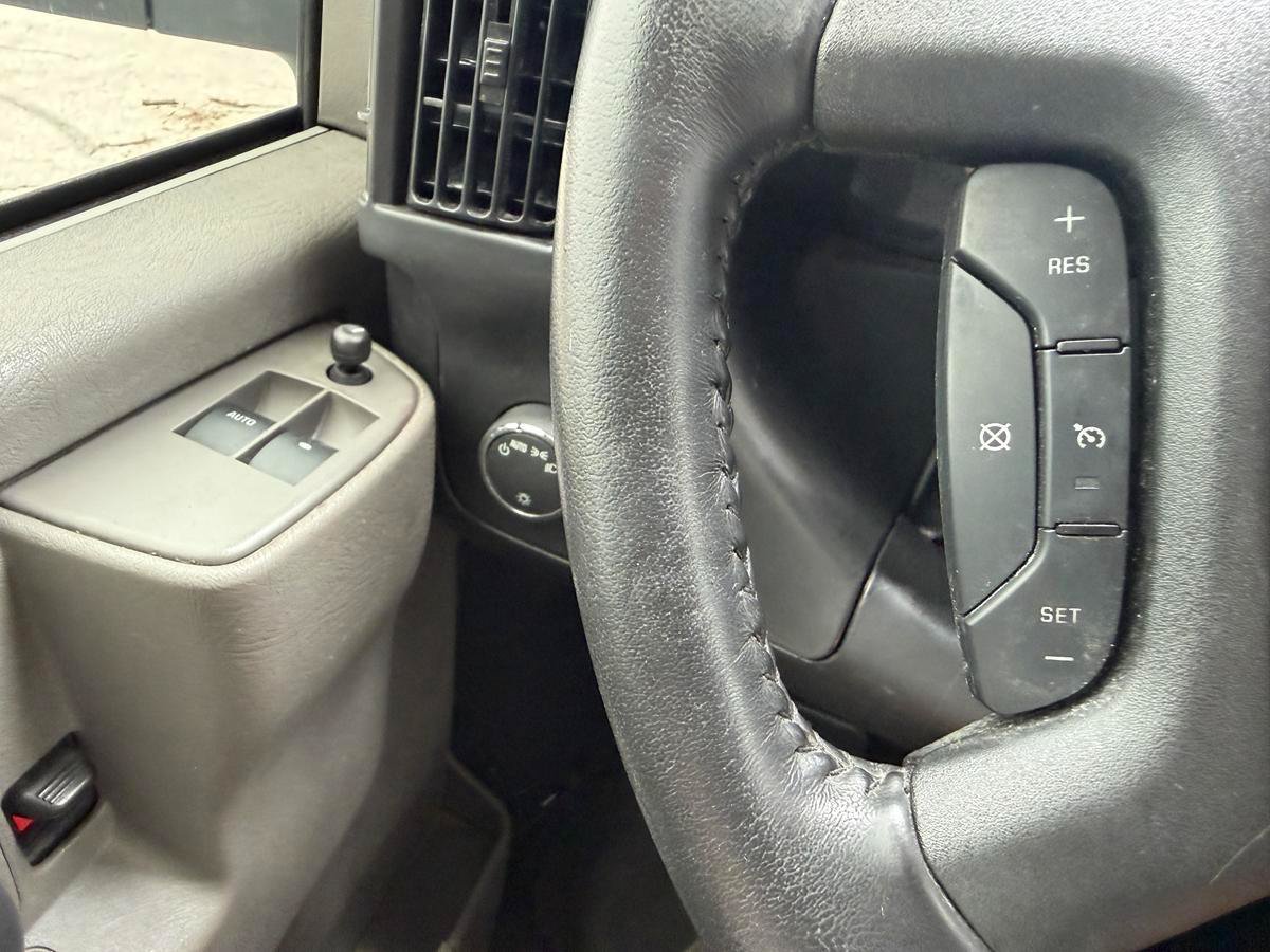 Used 2025 GMC Savana 2500 w/ Driver Convenience Package RWD image 14