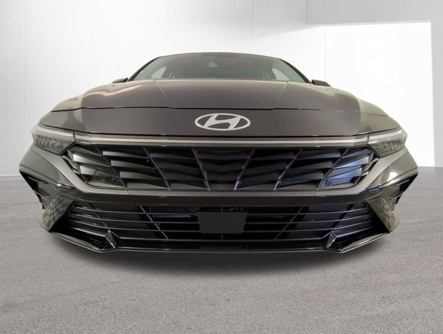 New 2026 Hyundai Elantra Limited FWD image 42