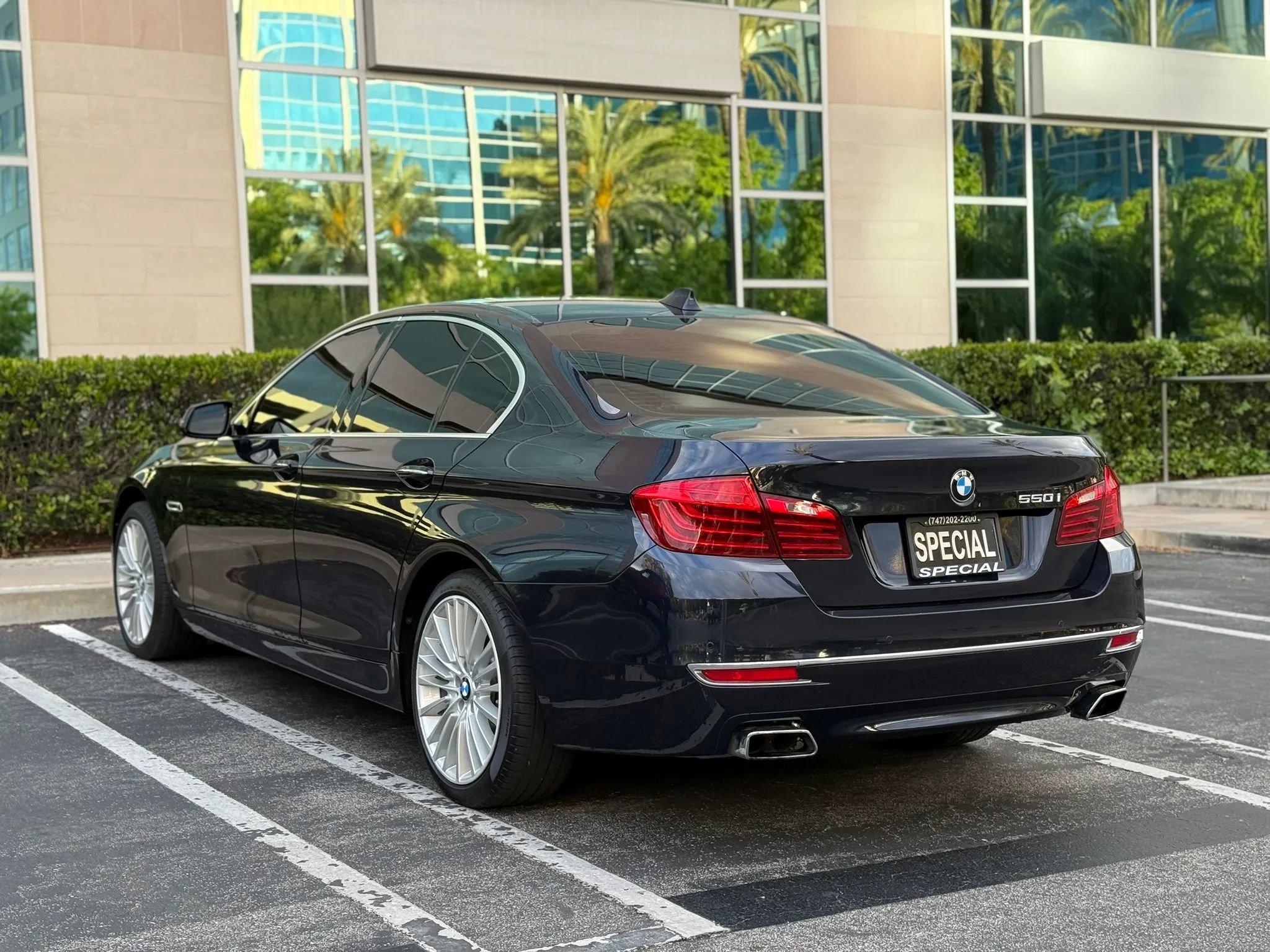Used 2014 BMW 550i Sedan RWD image 3