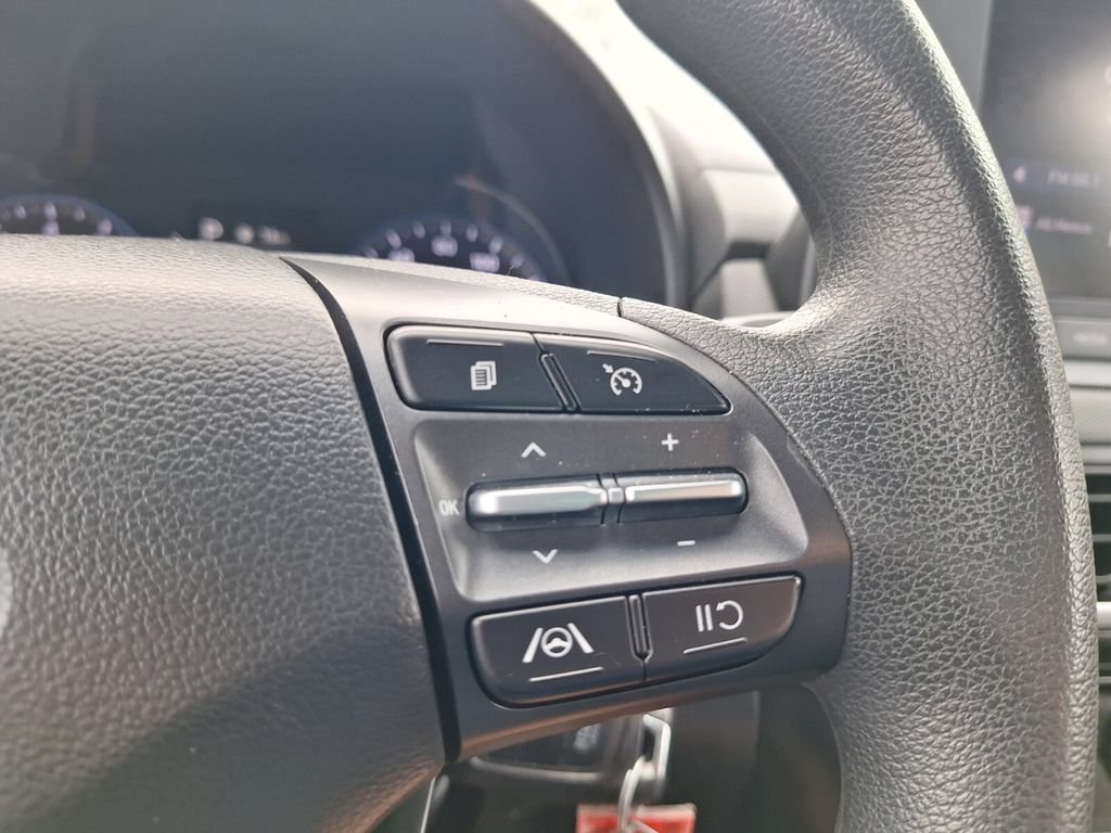 Used 2023 Hyundai Kona SE w/ Cargo Package FWD image 14