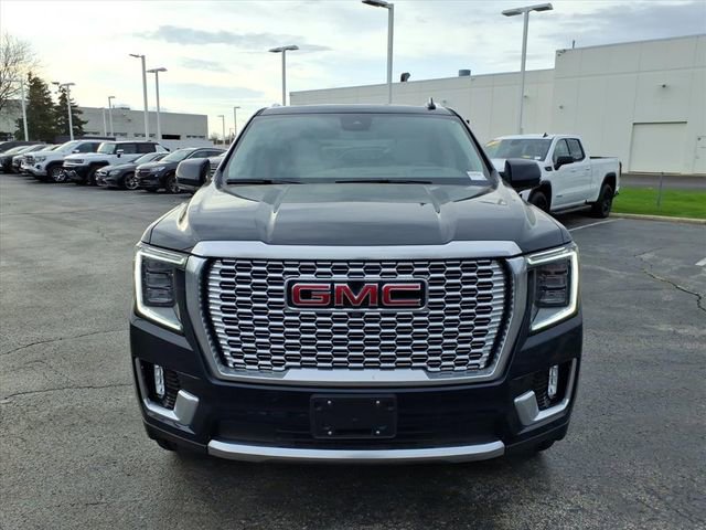 Used 2023 GMC Yukon Denali AWD/4WD image 12