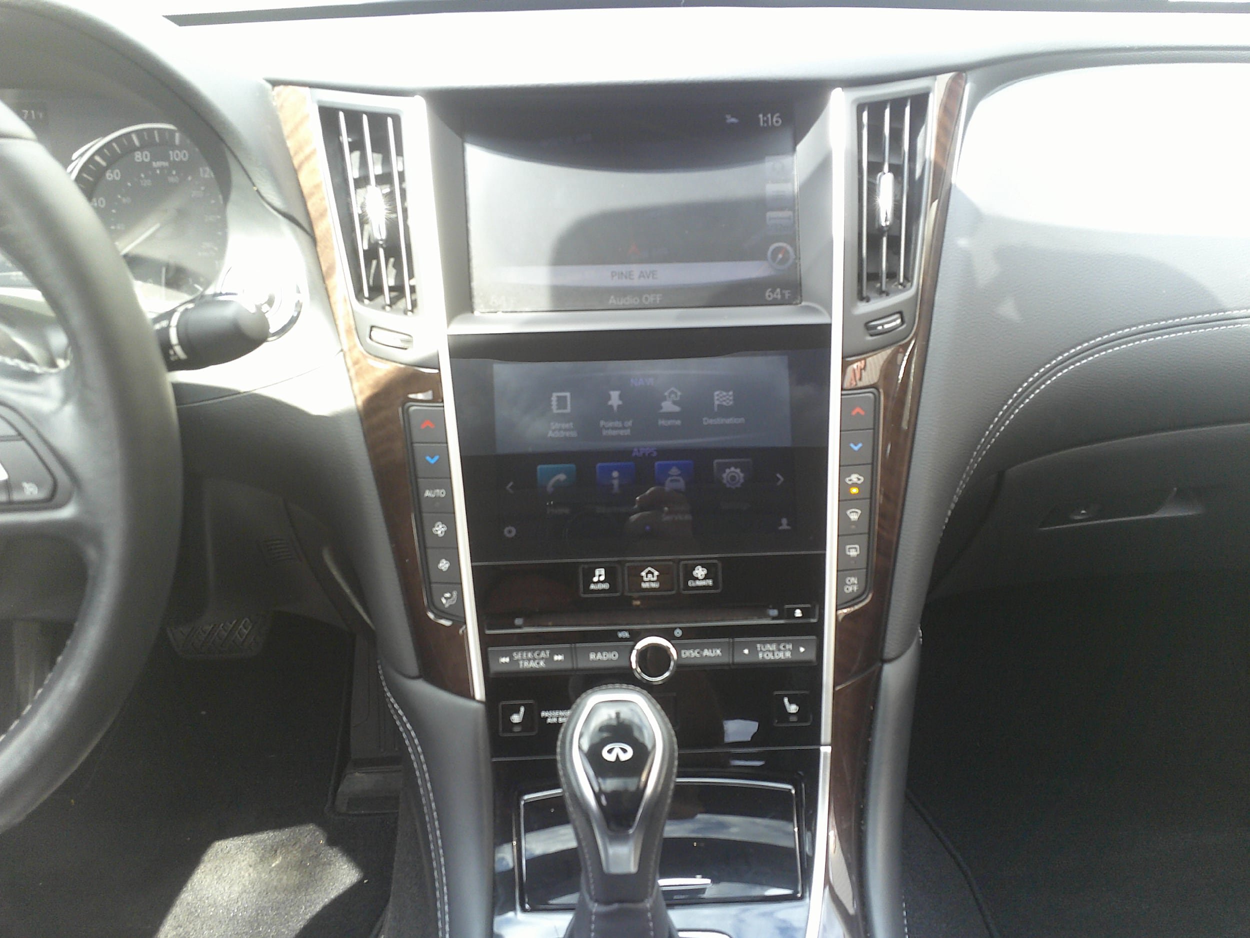 Used 2019 INFINITI Q50 Luxe w/ Essential Package (3.0T Luxe) AWD/4WD image 21