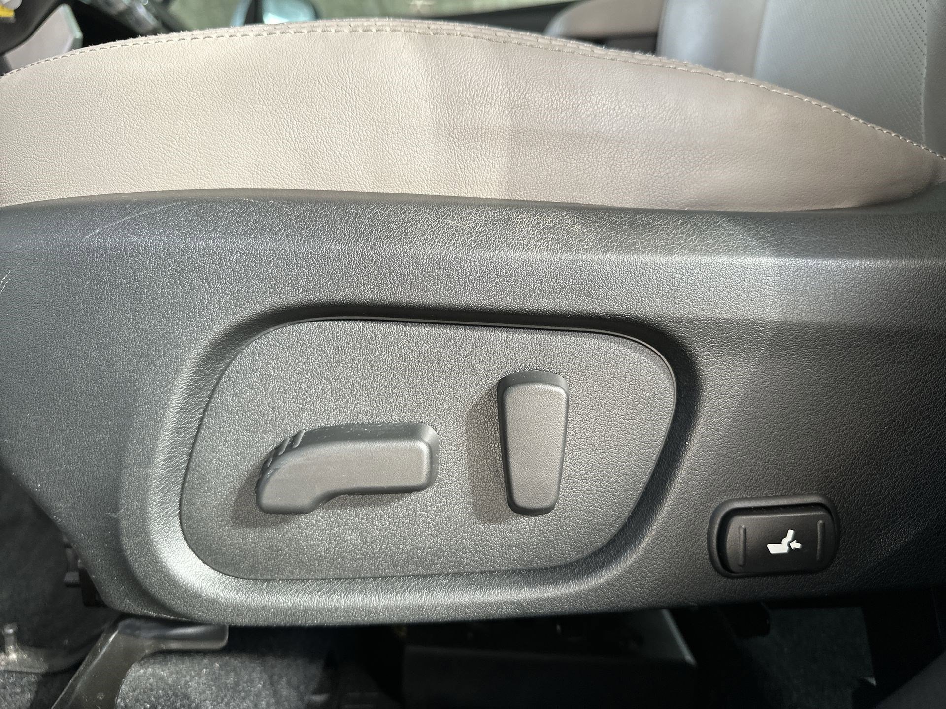 Used 2018 Subaru Forester 2.5i Limited image 14