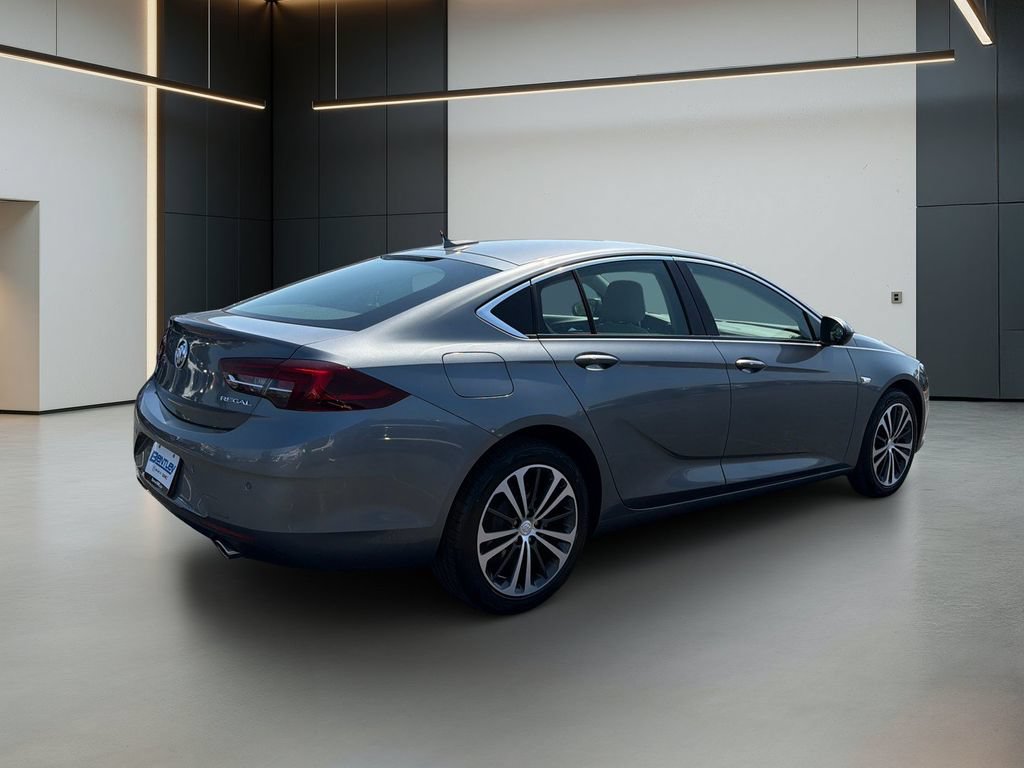 Used 2020 Buick Regal Essence FWD image 6