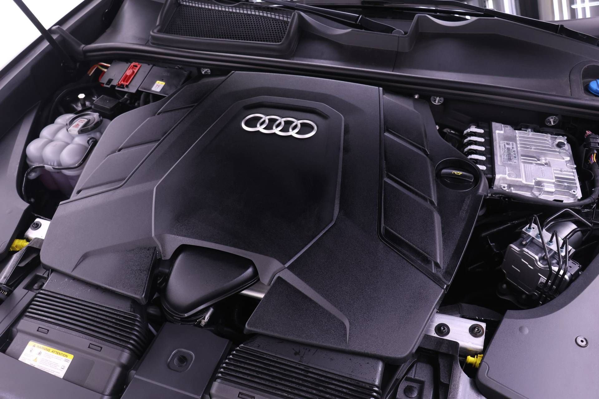 Certified 2026 Audi Q8 Premium Plus w/ Premium Plus Package AWD/4WD image 24