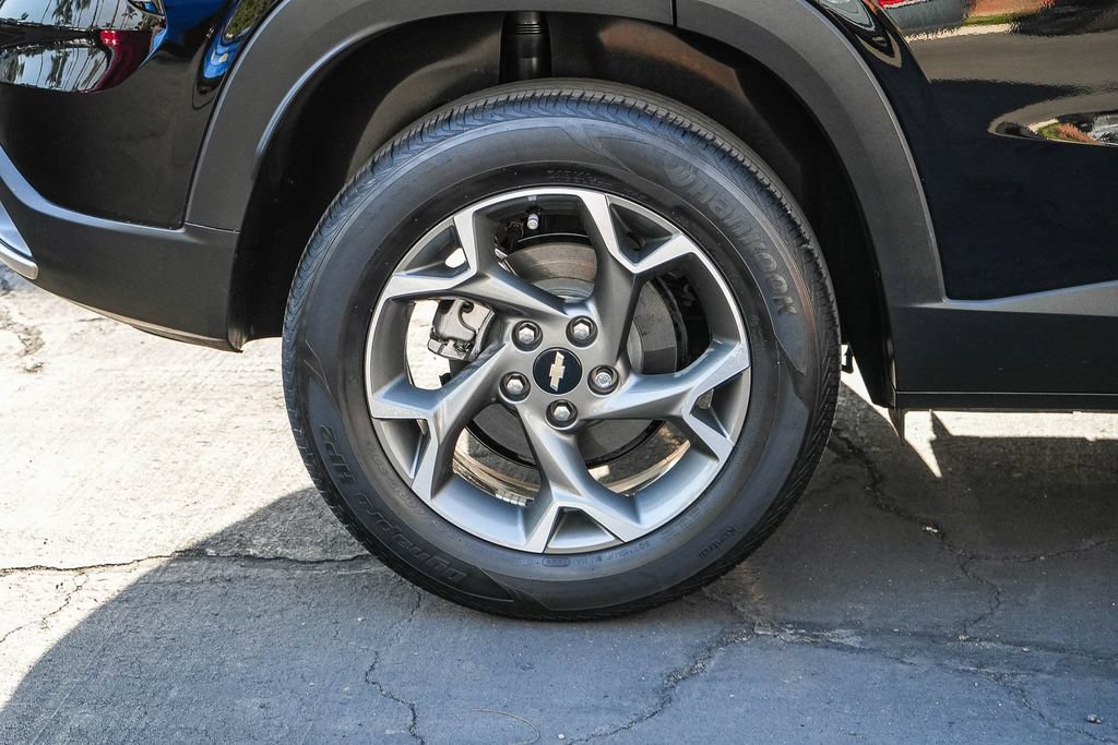 Used 2025 Chevrolet Trax LT w/ Driver Confidence Package FWD image 10