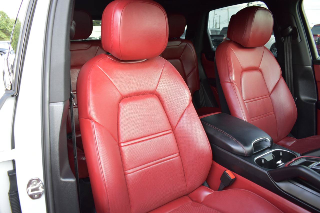 Used 2019 Porsche Cayenne AWD/4WD image 31