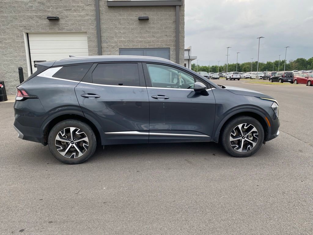 Used 2023 Kia Sportage EX AWD/4WD image 9