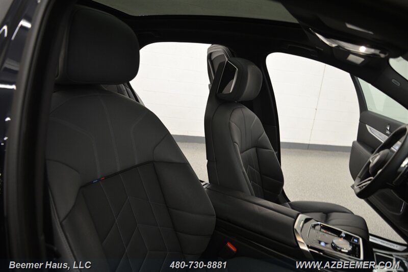 Used 2023 BMW 740i RWD image 25