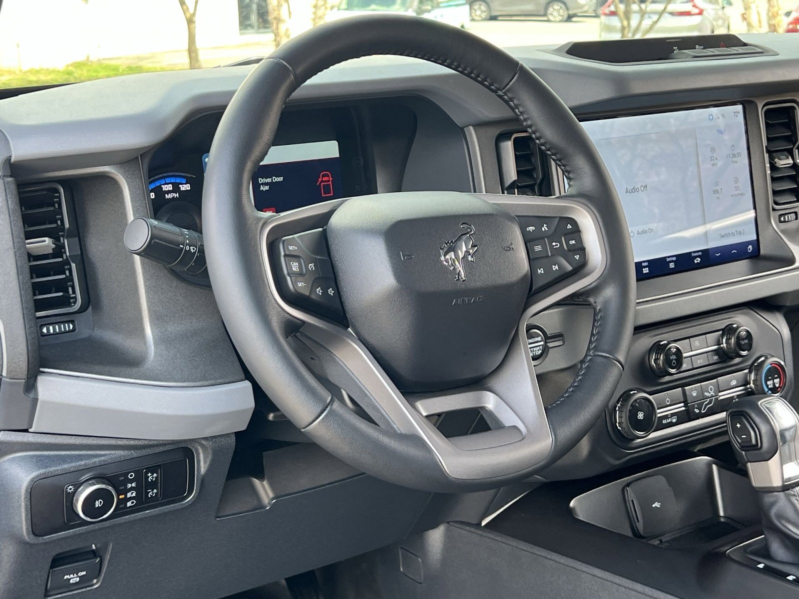 Used 2024 Ford Bronco Big Bend image 14