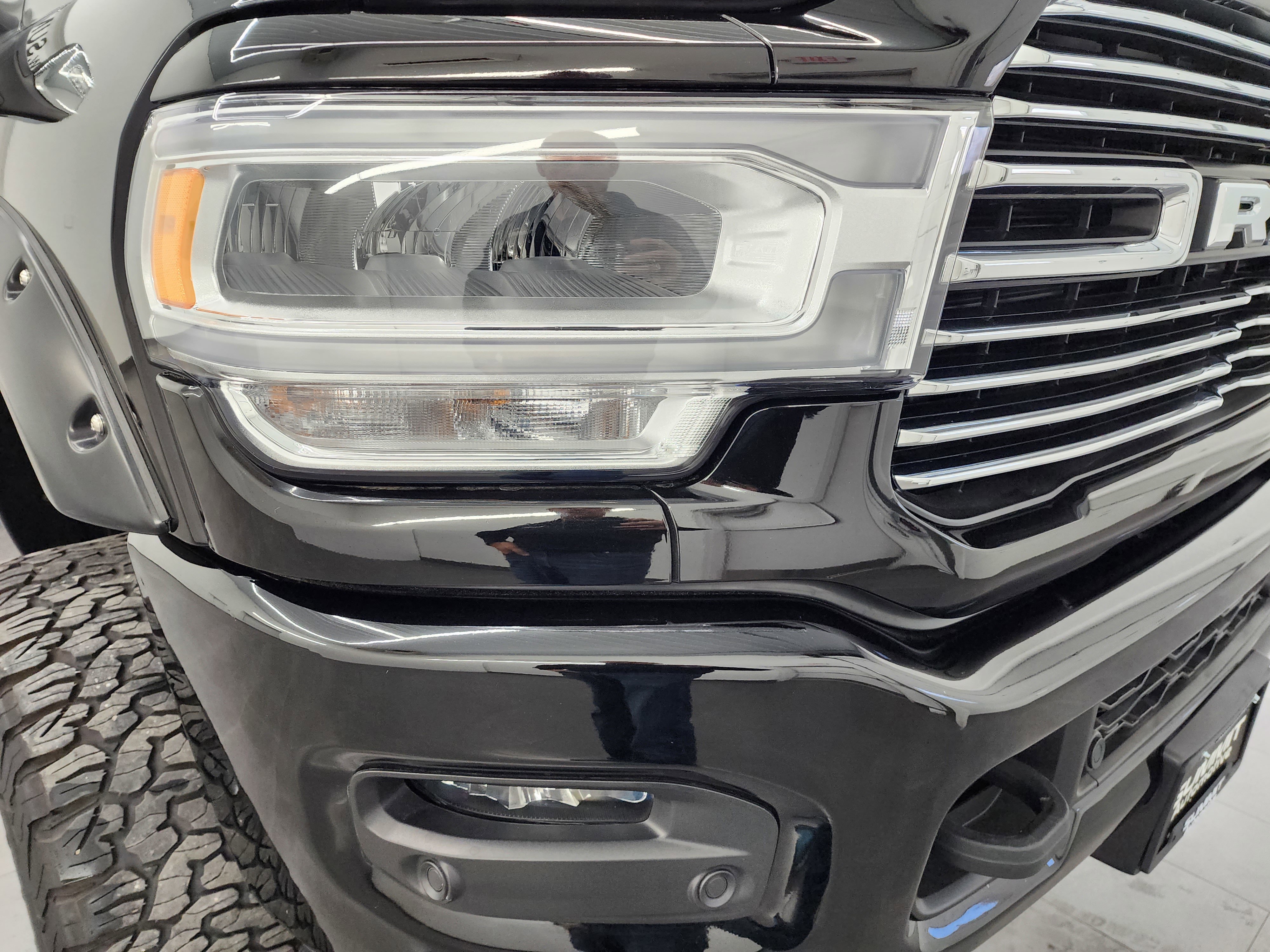 Used 2023 RAM 3500 Laramie image 23