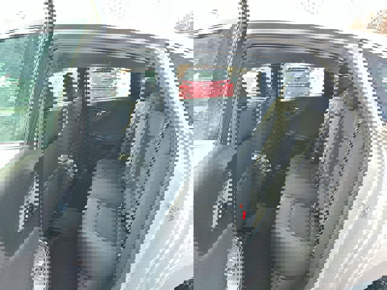 Used 2020 Chevrolet Malibu LT image 24