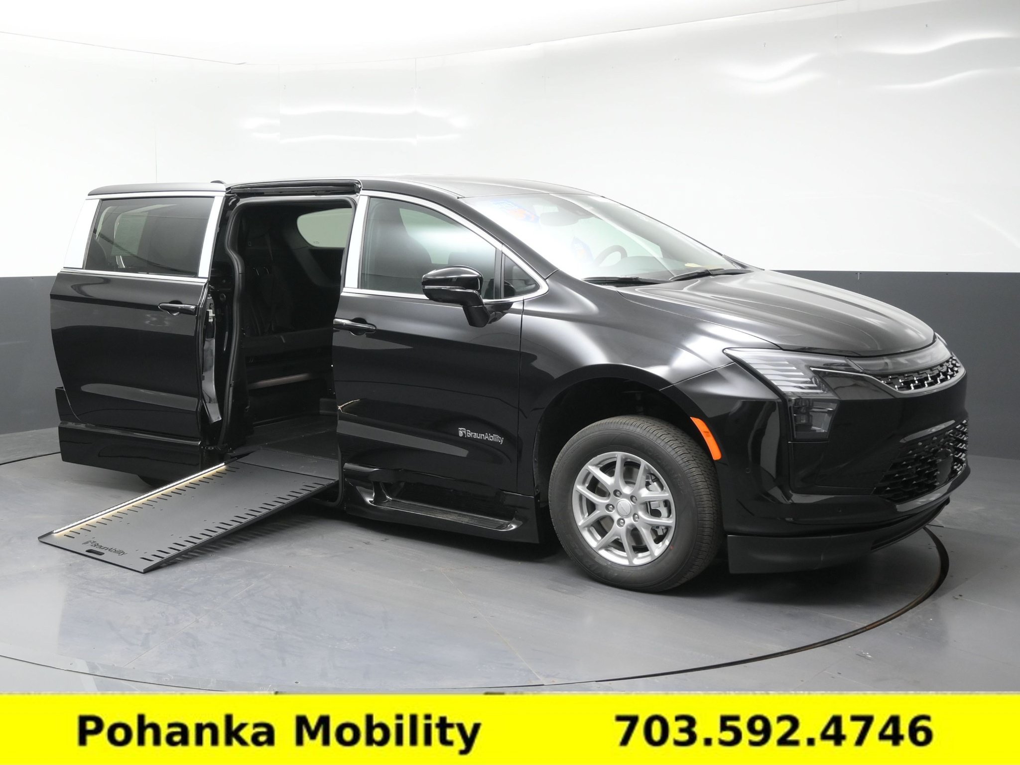 Used 2027 Chrysler Pacifica Select