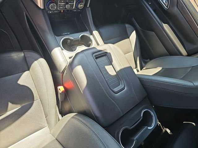 Used 2022 Chevrolet Suburban Z71 w/ Luxury Package AWD/4WD image 24
