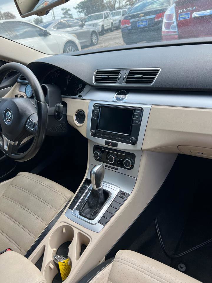 Used 2012 Volkswagen CC Sport image 11