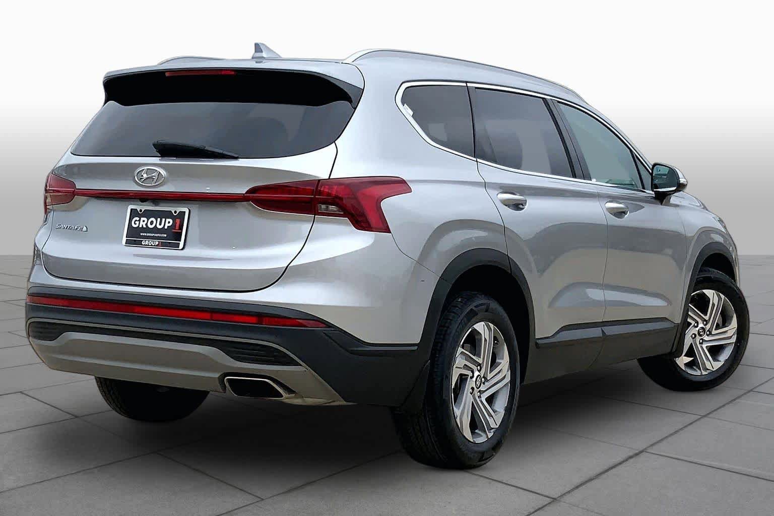 Used 2023 Hyundai Santa Fe SEL FWD image 13
