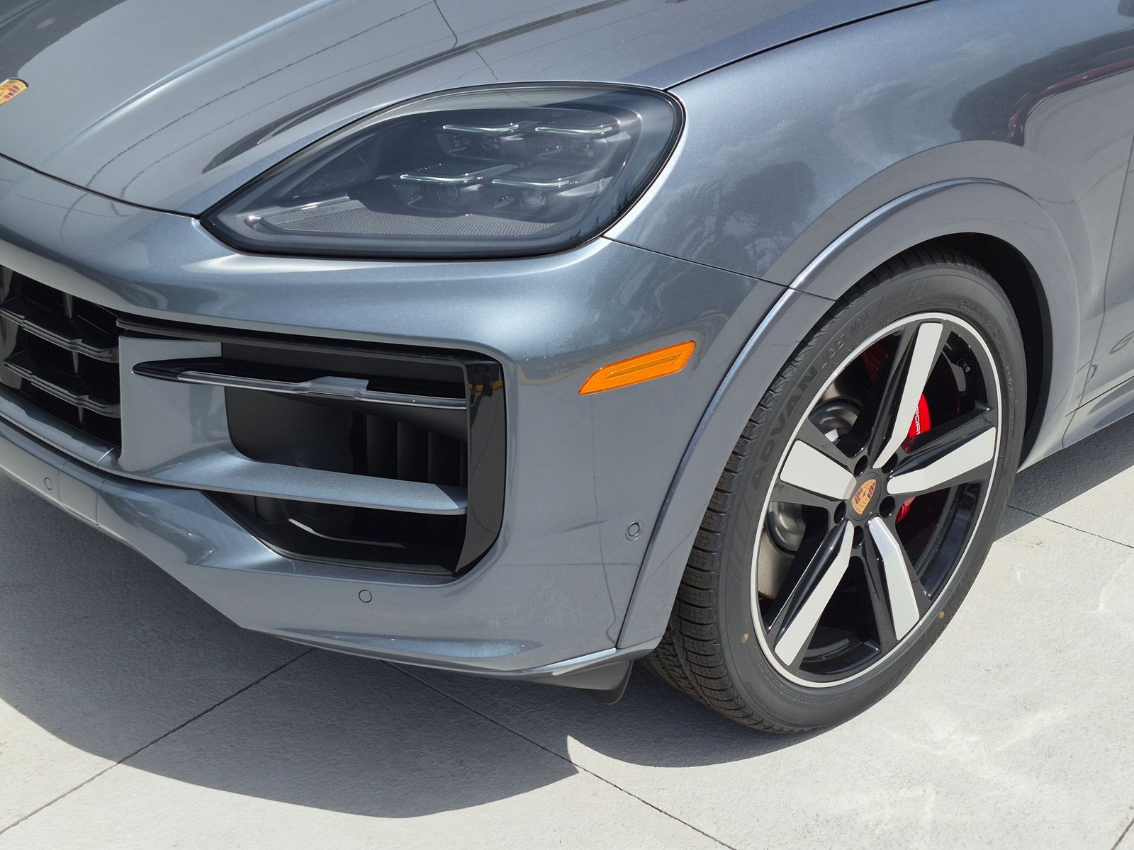 New 2026 Porsche Cayenne GTS AWD/4WD image 12
