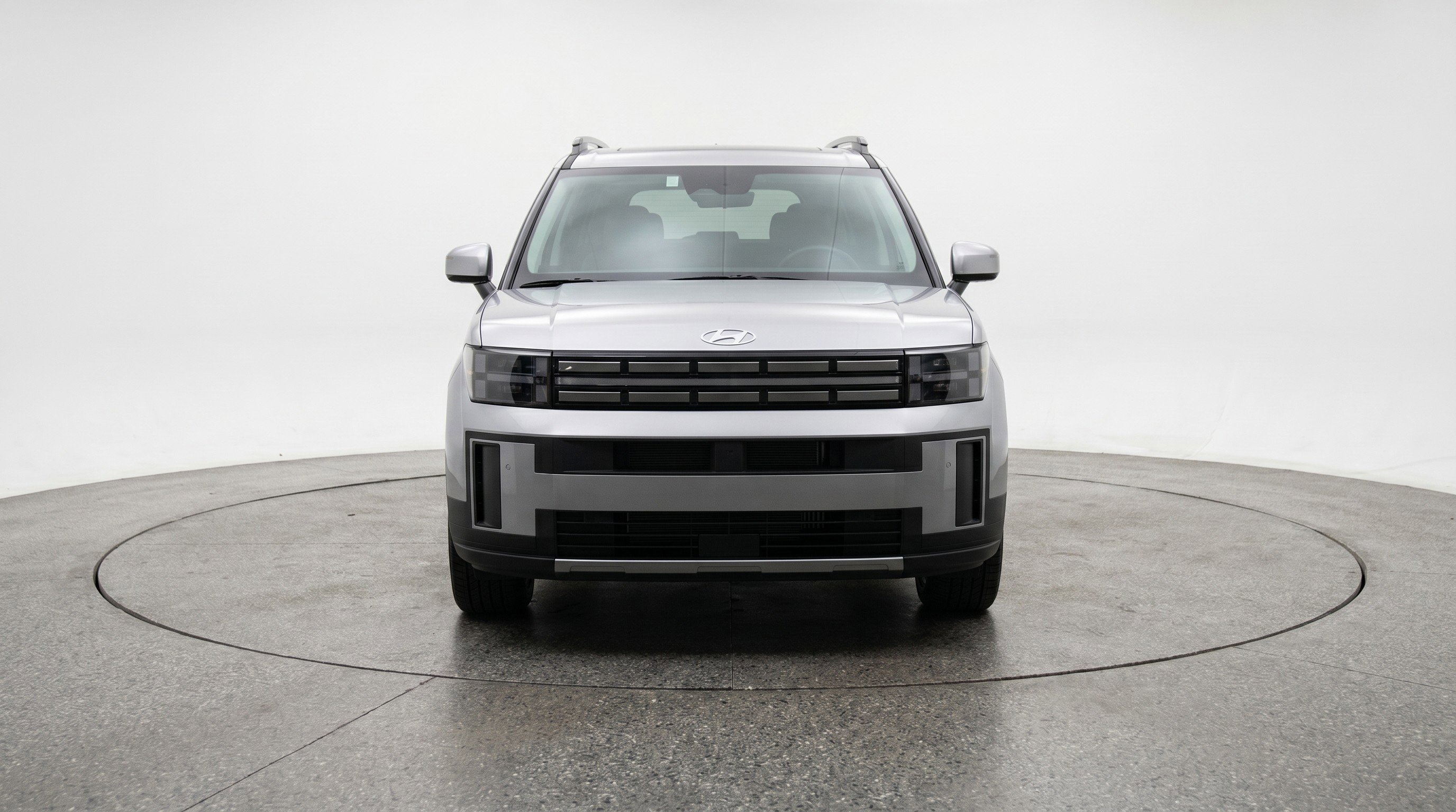 Used 2025 Hyundai Santa Fe SEL image 2