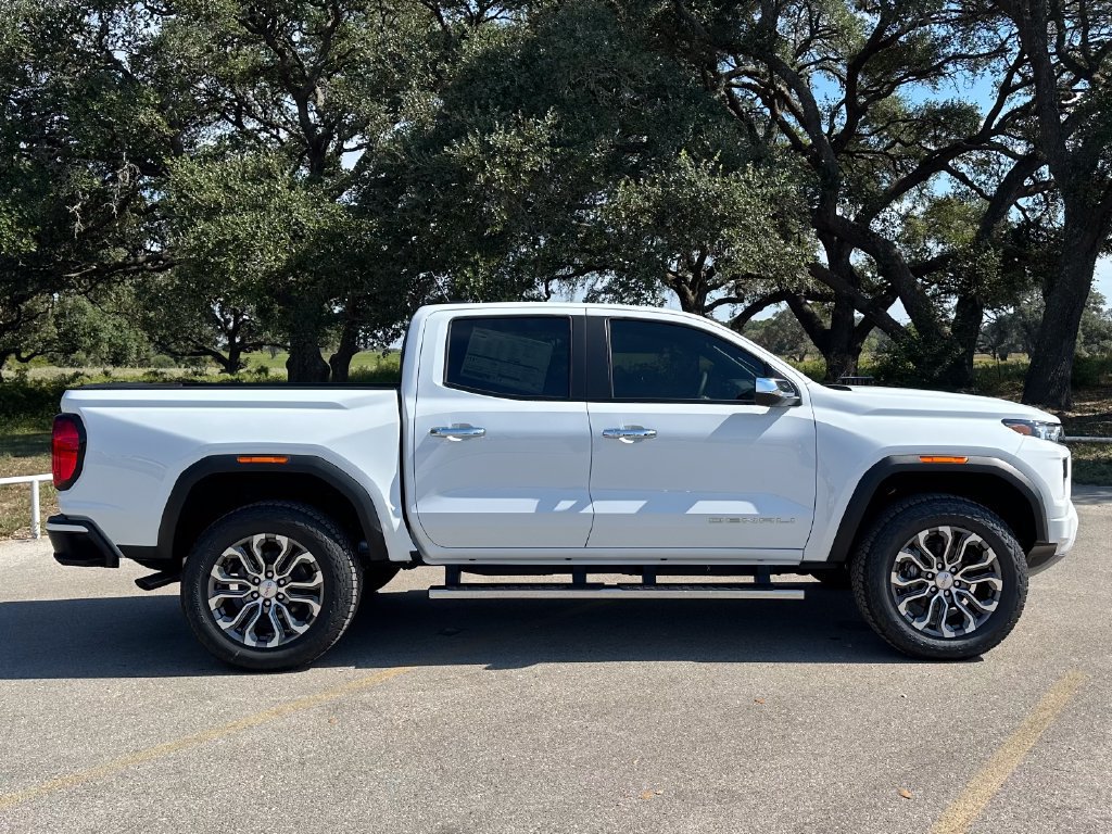 New 2026 GMC Canyon Denali AWD/4WD image 4