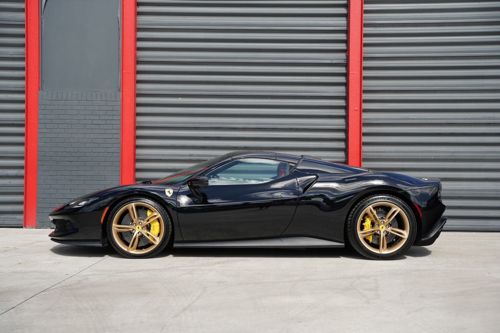 Used 2025 Ferrari 296 GTS RWD image 9