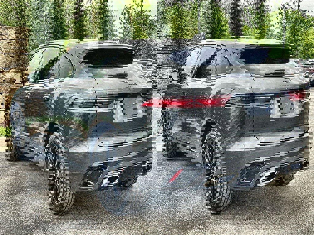 New 2026 Jaguar F-PACE R-Dynamic S image 3