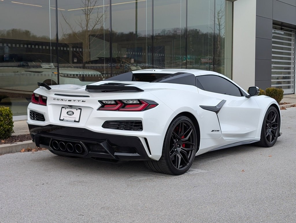 Used 2023 Chevrolet Corvette Z06 w/ Stealth Interior Trim Package image 9