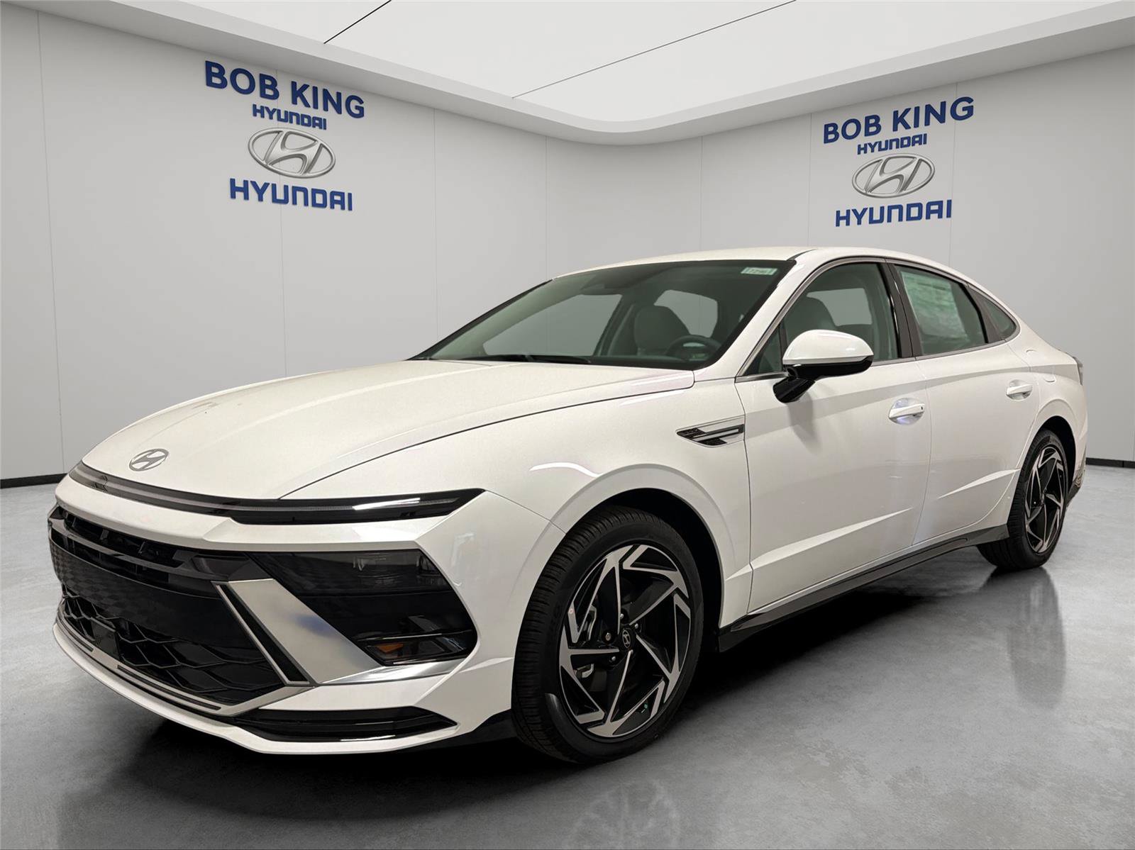 New 2026 Hyundai Sonata SEL FWD image 1
