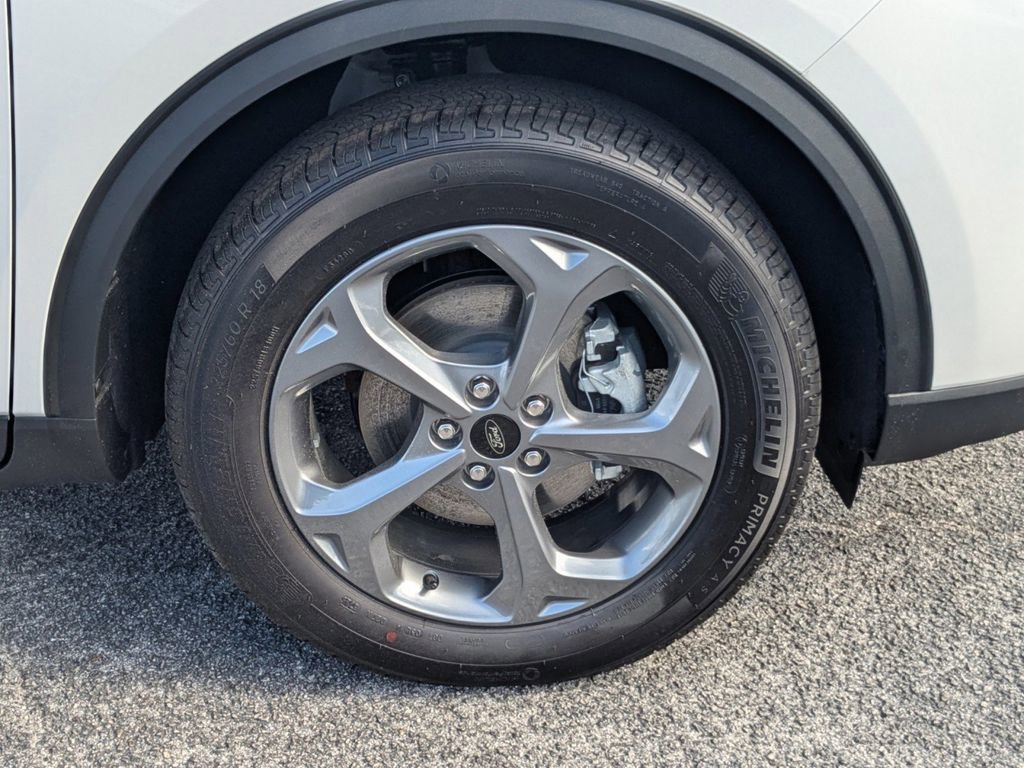 New 2026 Ford Escape ST-Line w/ Tech Pack #1 image 11