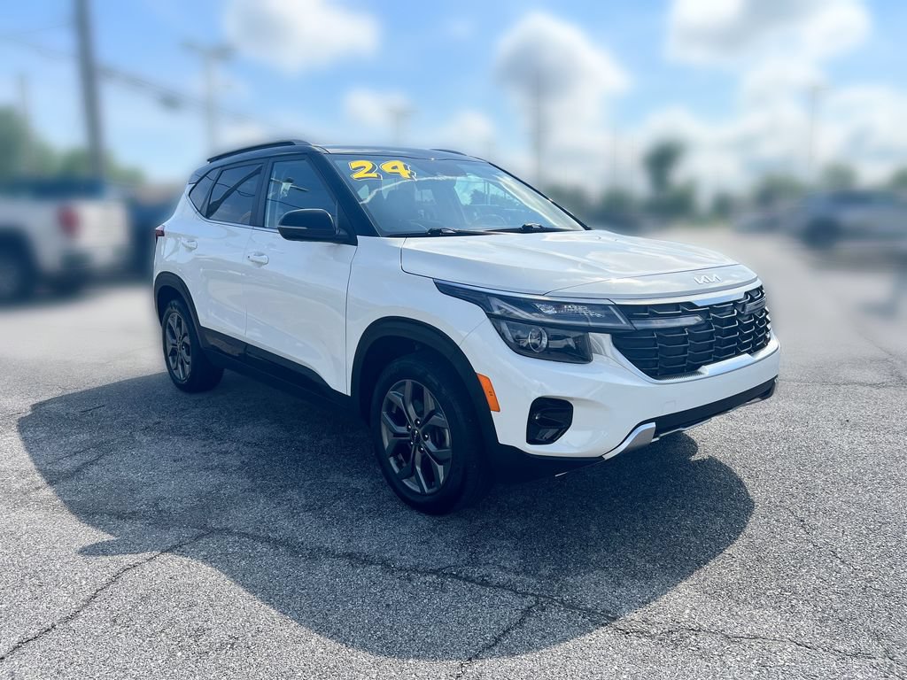 Used 2024 Kia Seltos S AWD/4WD image 11