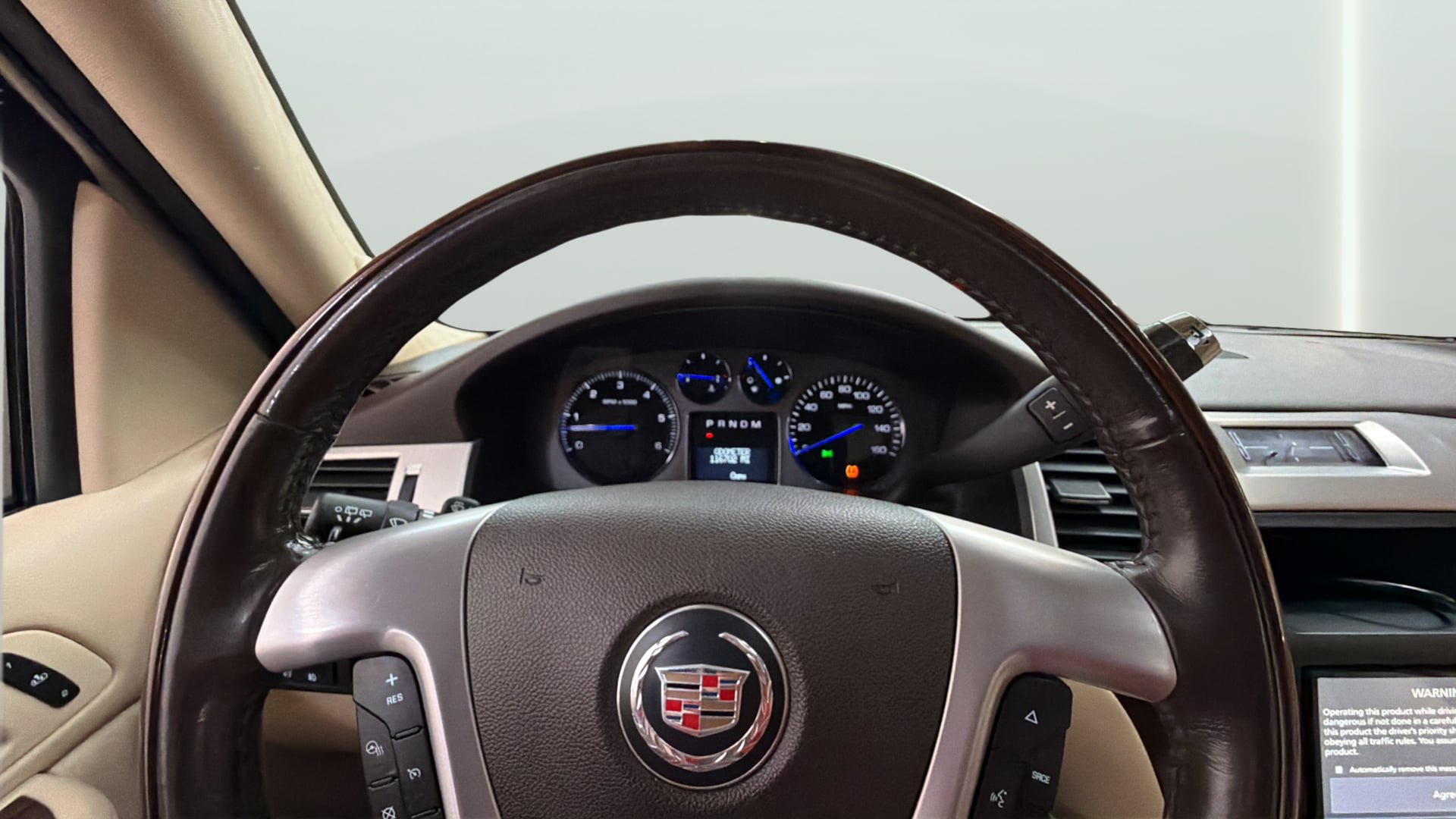 Used 2007 Cadillac Escalade AWD w/ Climate Package image 34