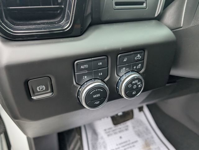 Used 2023 GMC Sierra 1500 AT4 w/ AT4 Premium Package image 18