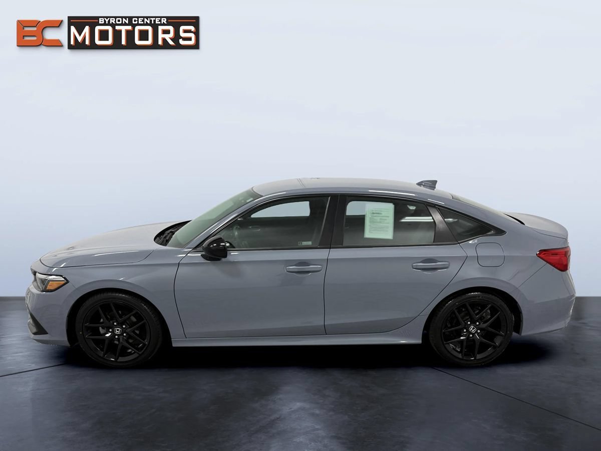 Used 2022 Honda Civic Sport image 3