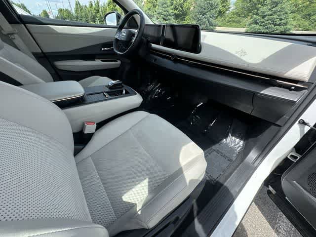 Used 2023 Nissan Ariya FWD image 21