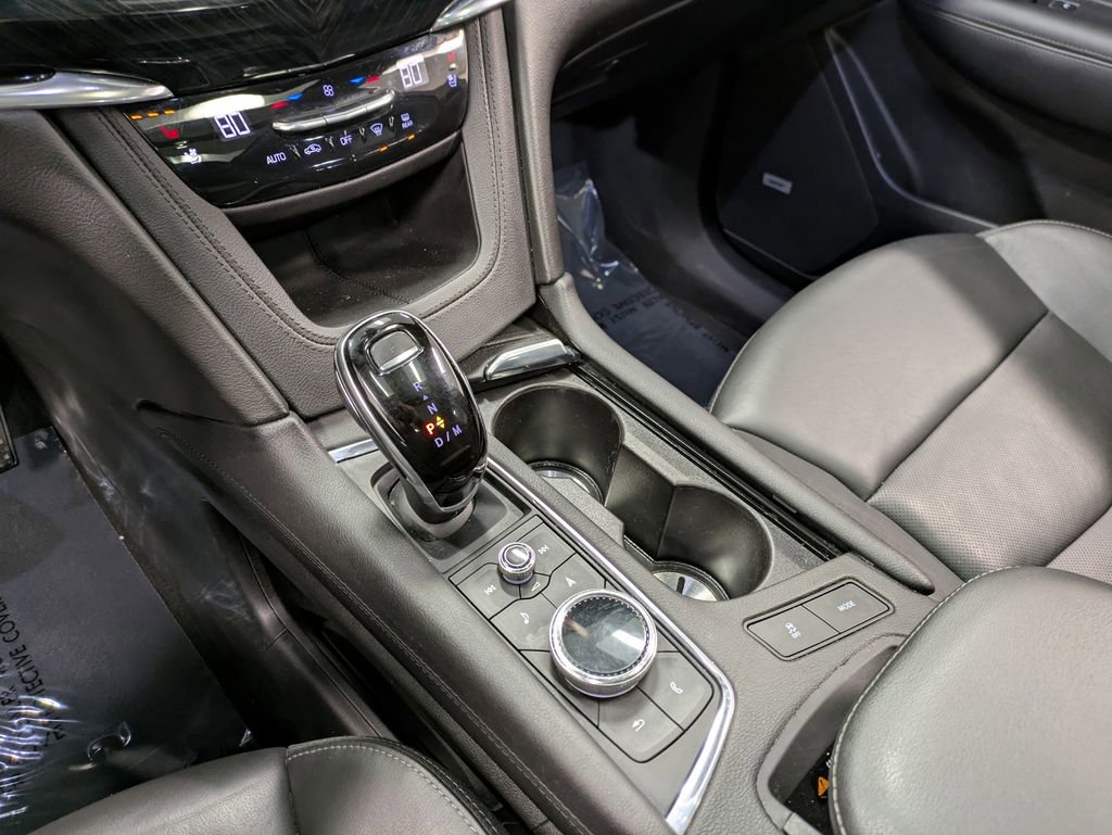 Used 2020 Cadillac XT6 Premium Luxury image 14