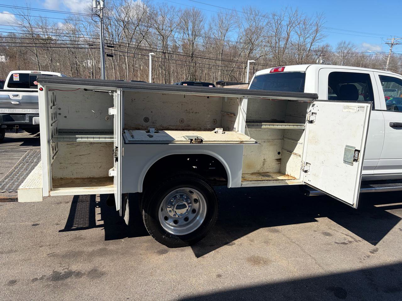 Used 2014 RAM 5500 Tradesman image 18