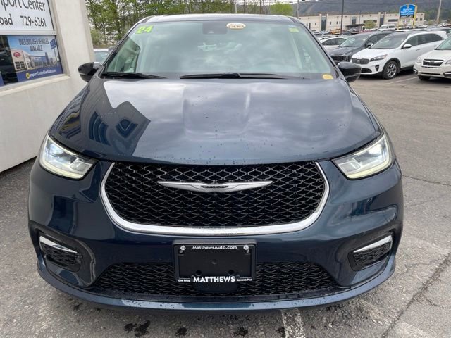Used 2024 Chrysler Pacifica Limited FWD image 7