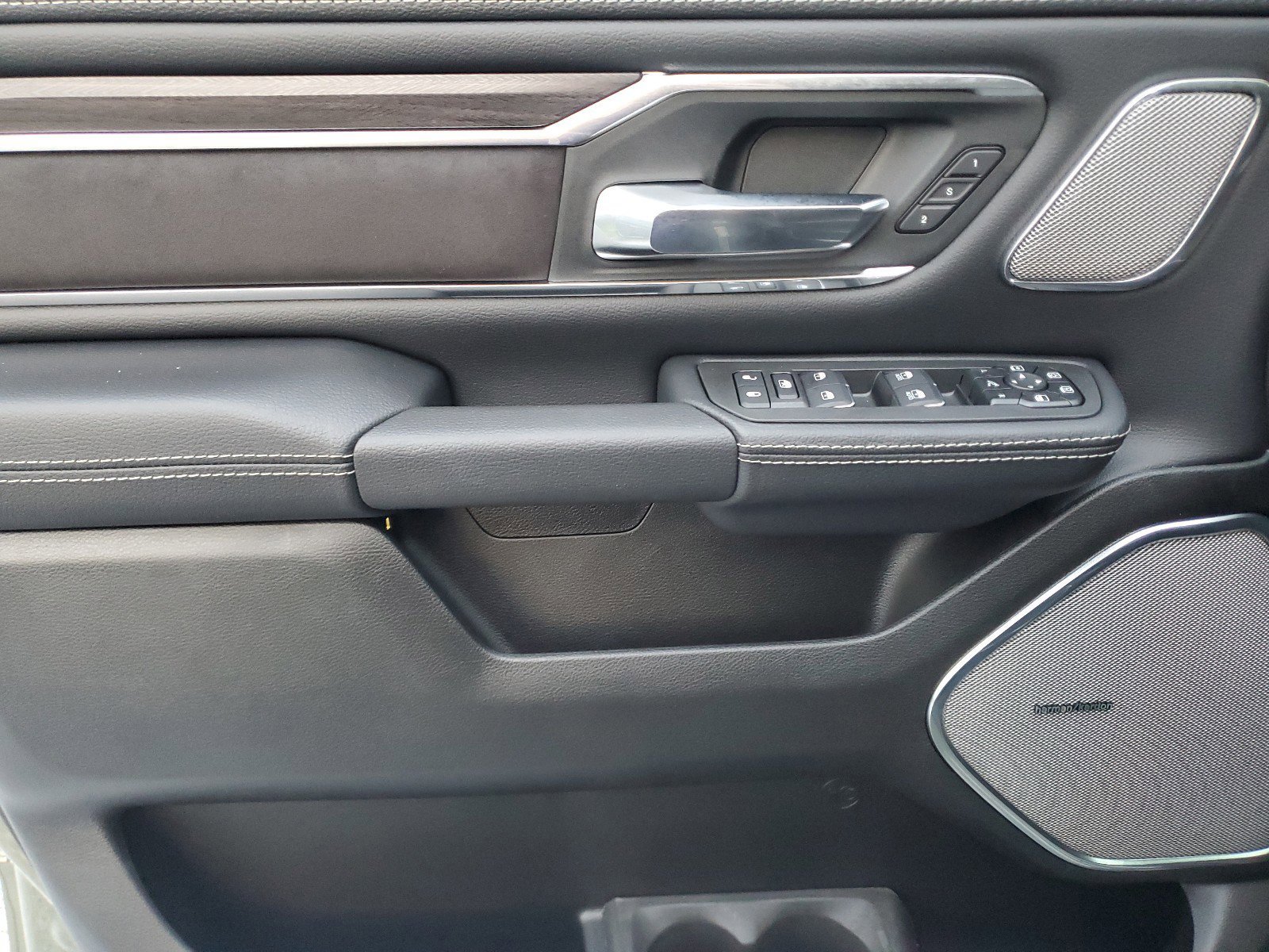 New 2026 RAM 1500 Laramie image 18