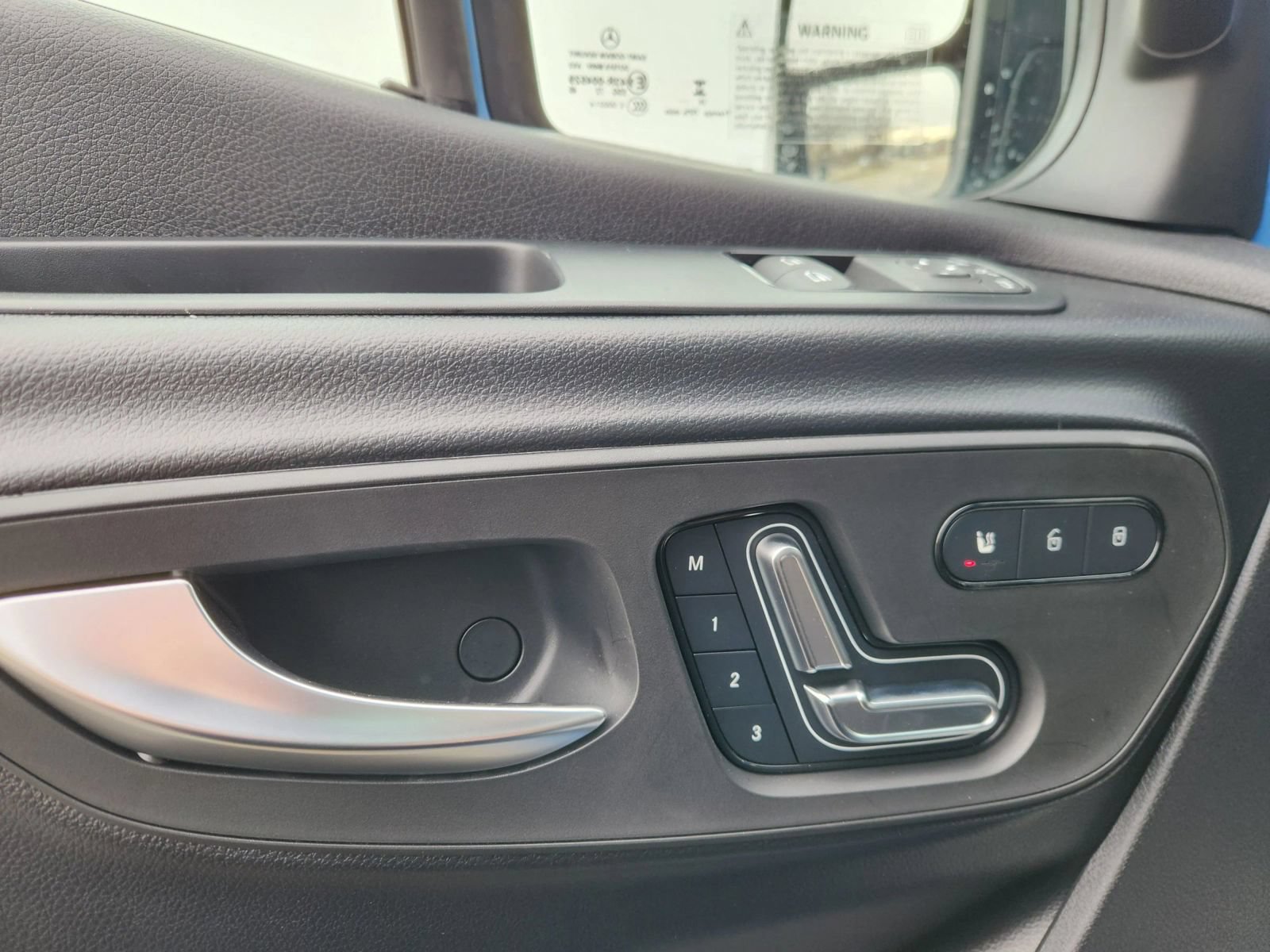 Used 2025 Mercedes-Benz Sprinter 2500 image 11