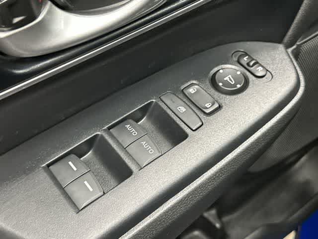 Used 2022 Honda CR-V Touring image 20