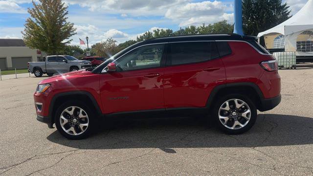 Used 2018 Jeep Compass Limited w/ Navigation Group AWD/4WD image 5