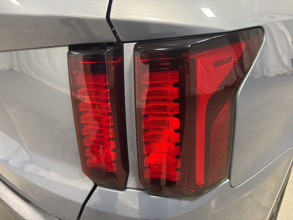 Used 2023 Kia Sorento LX FWD image 30