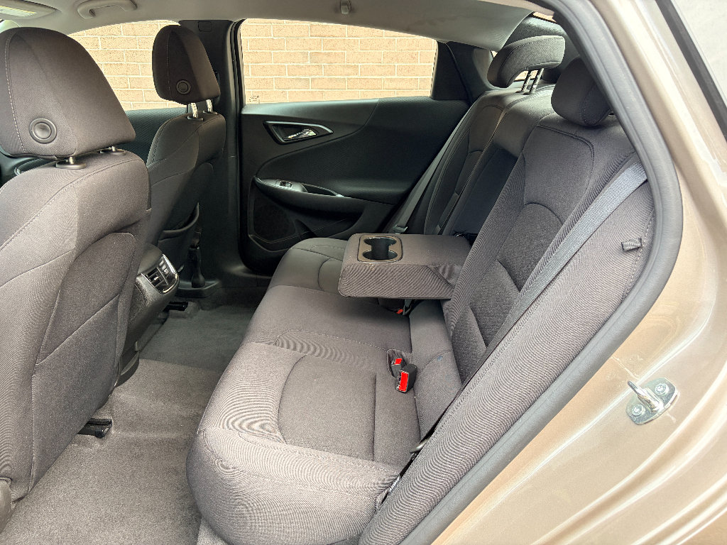 Used 2023 Chevrolet Malibu LT FWD image 24