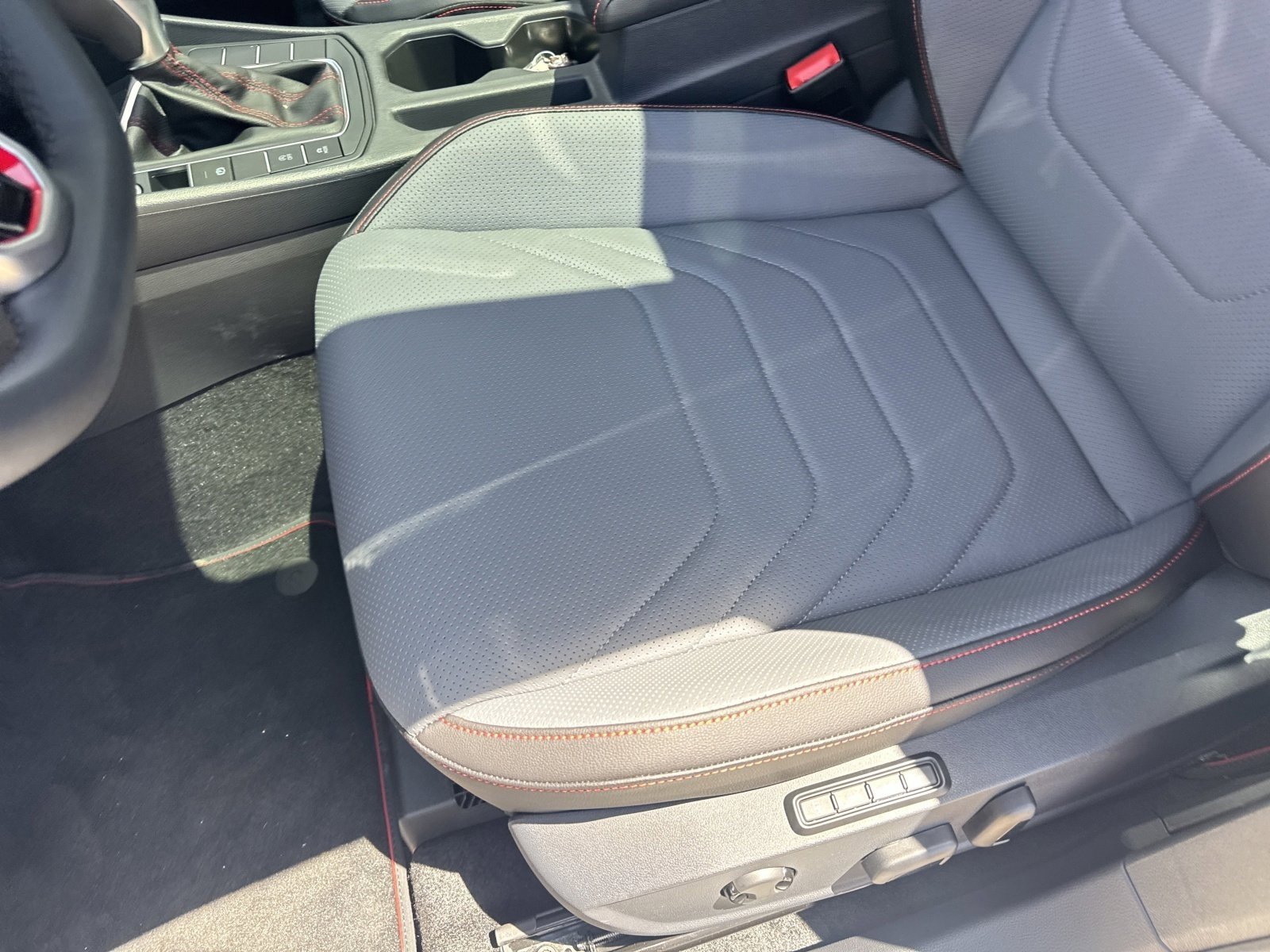 New 2026 Volkswagen Jetta GLI Autobahn FWD image 14