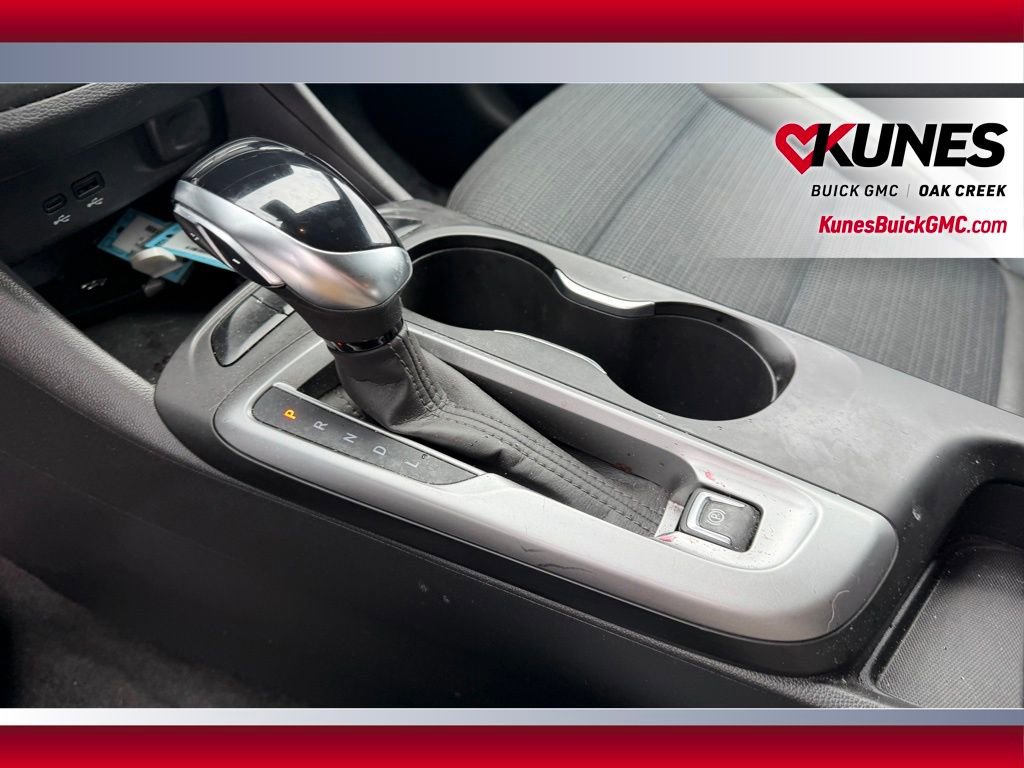 Used 2024 Buick Envista Preferred w/ Advanced Safety Package image 14