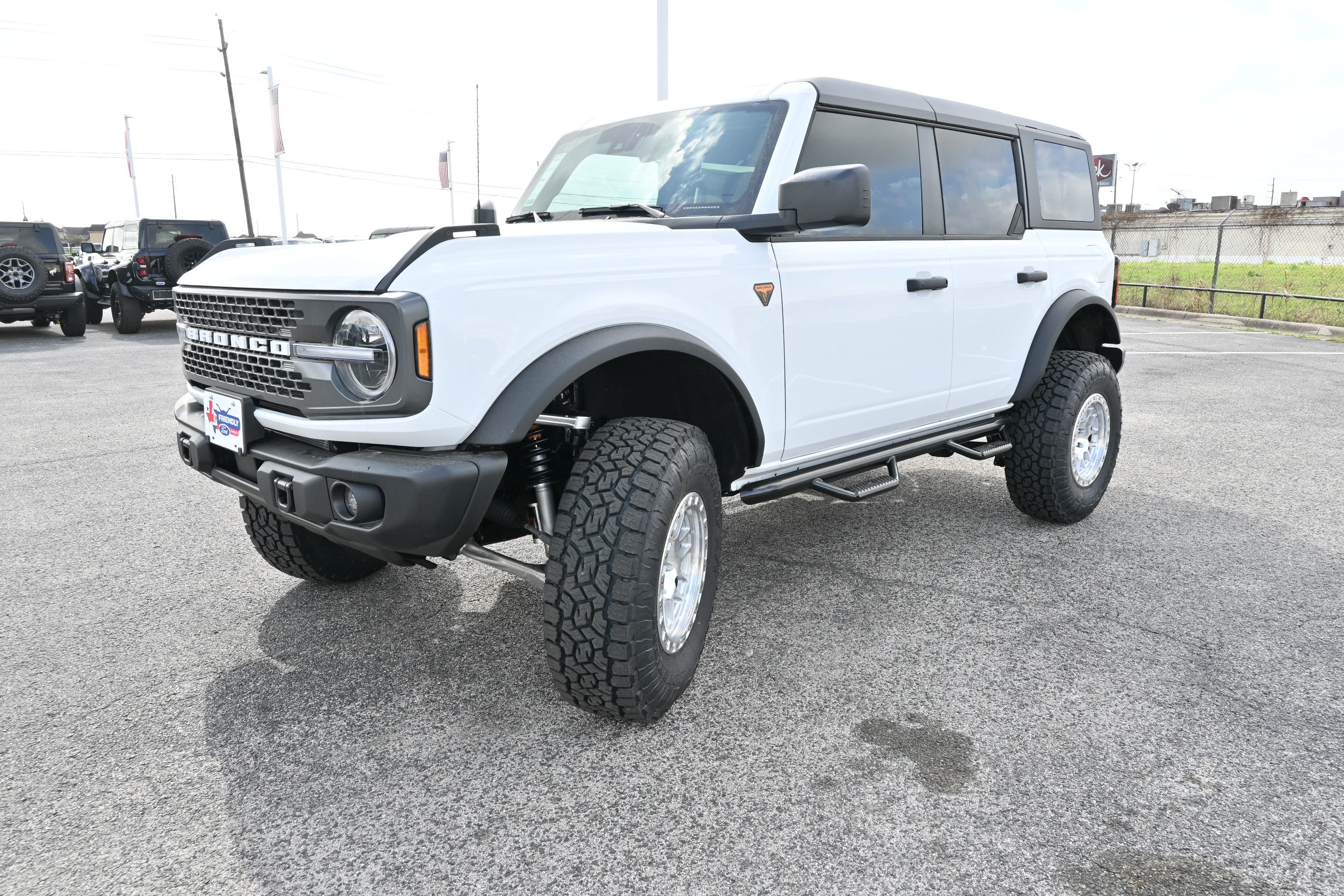 New 2025 Ford Bronco Badlands AWD/4WD image 7