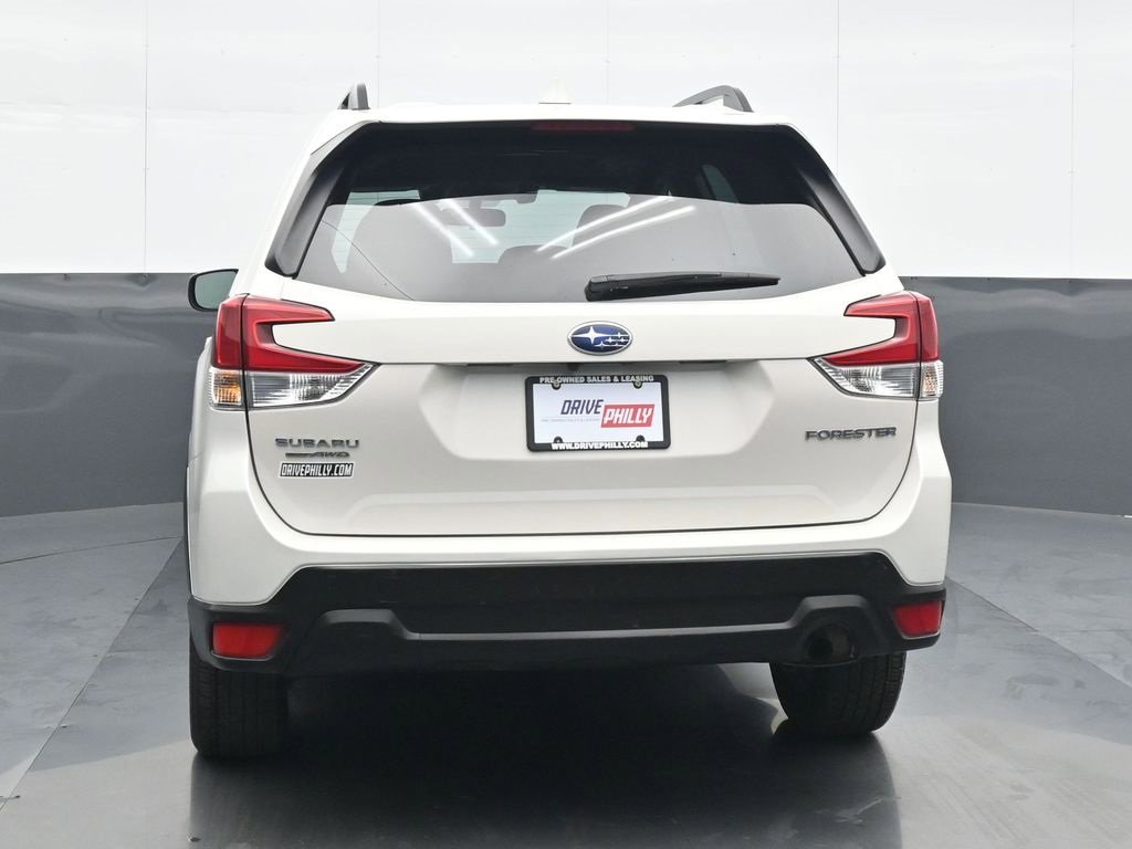 Used 2021 Subaru Forester Premium image 5