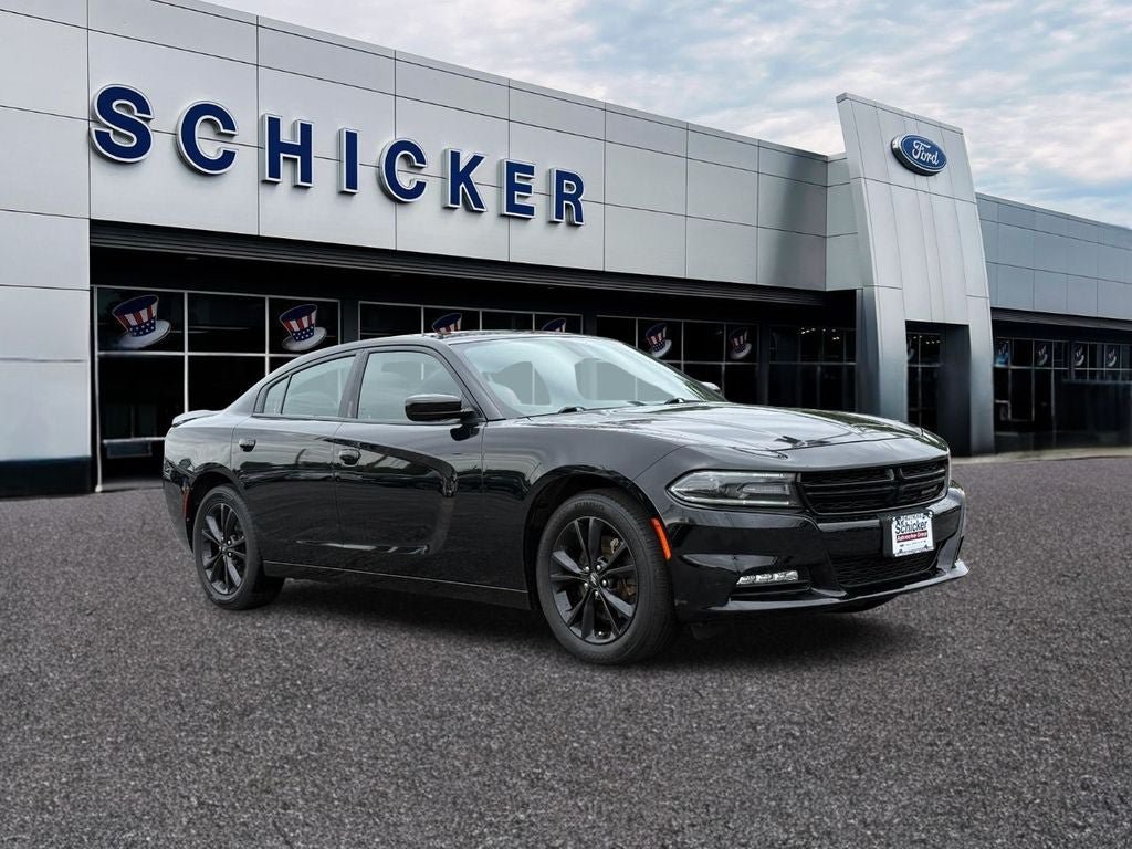 Used 2021 Dodge Charger SXT w/ Blacktop Package AWD/4WD image 1