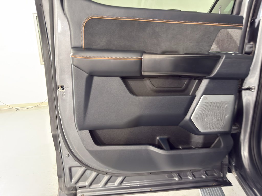 Used 2023 Ford F350 Platinum image 13